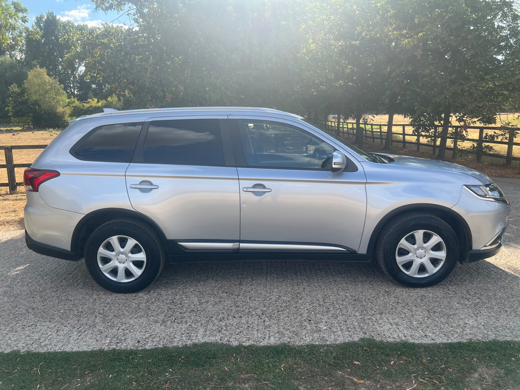 Mitsubishi Outlander 2.2 Di-d 3 4Wd Euro 6 Ss Brown #7