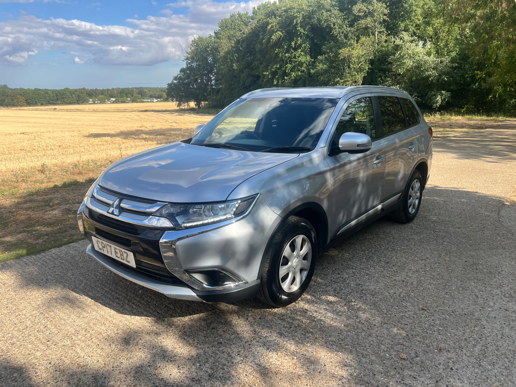 Mitsubishi Outlander Di-d Commercial 2 Seater #2
