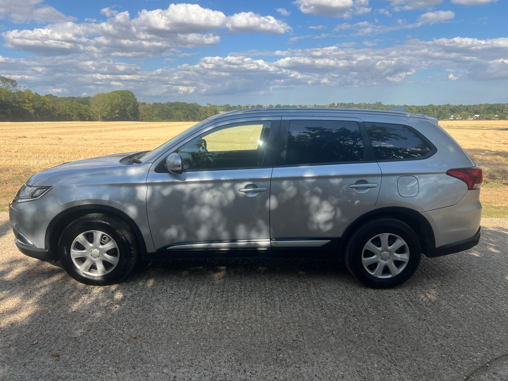 Mitsubishi Outlander 2.2 Di-d 3 4Wd Euro 6 Ss Brown #8