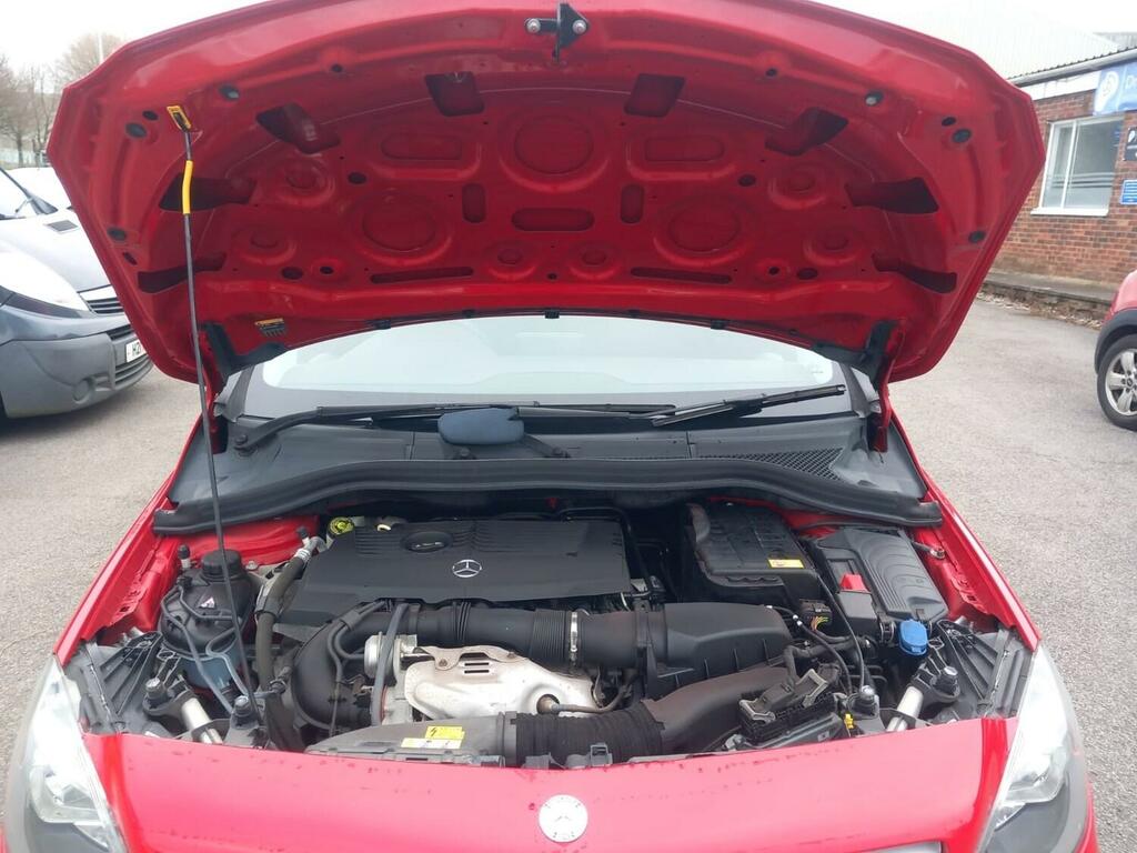 Mercedes-Benz B Class 1.6 Only 22,000 Miles Red #4