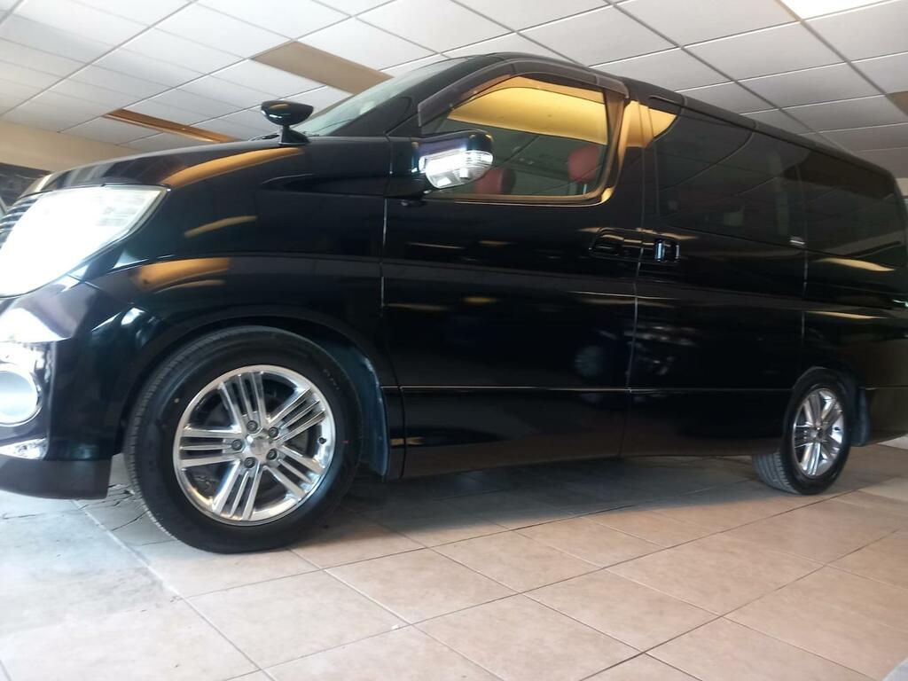 Nissan Elgrand 3.5 Red Leather Black #3