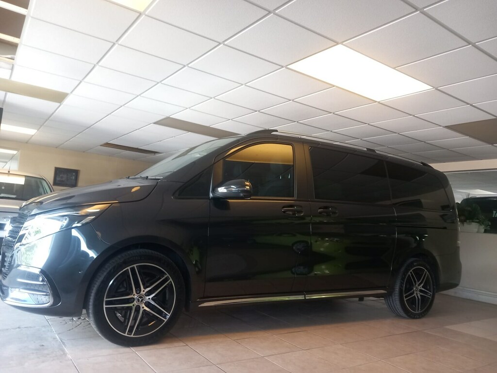 Mercedes-Benz V Class V220 D Premium Amg Line 9G-tronic Long Outst Grey