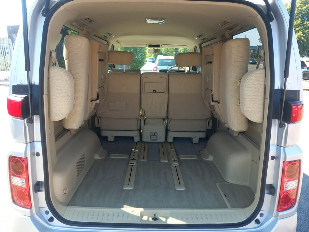 Nissan Elgrand 2.5 V8 Highway Star Black #16