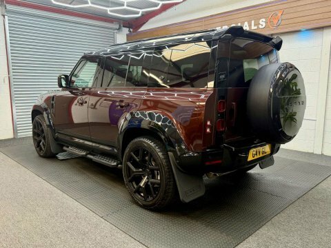 Land Rover Defender 3.0 D350 Mhev KR25YLG Red