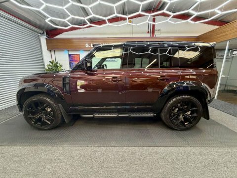 Land Rover Defender 3.0 D350 Mhev KR25YLG Red #3