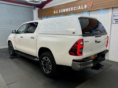 Toyota HILUX 2.4 D-4d Invincible White #4