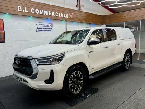 Toyota HILUX 2.4 D-4d Invincible White