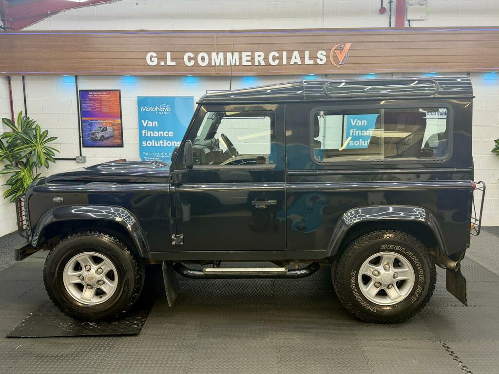 Land Rover Defender 90 Xs Black #2