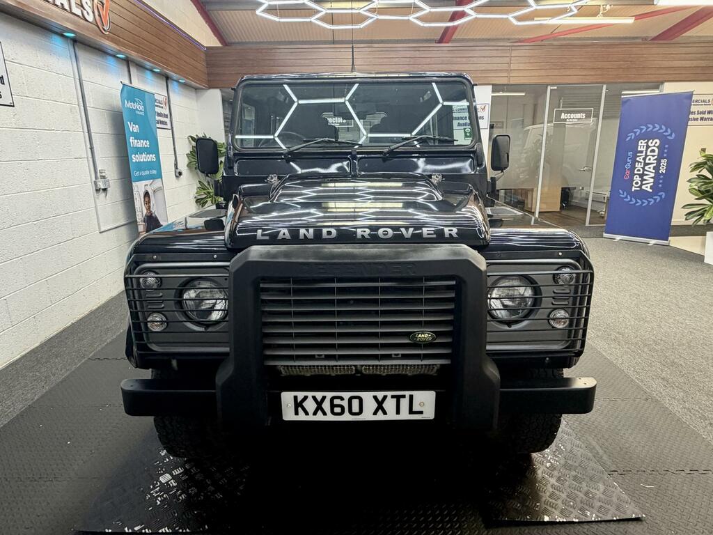 Land Rover Defender 90 2.4 90 County Station Silver #11