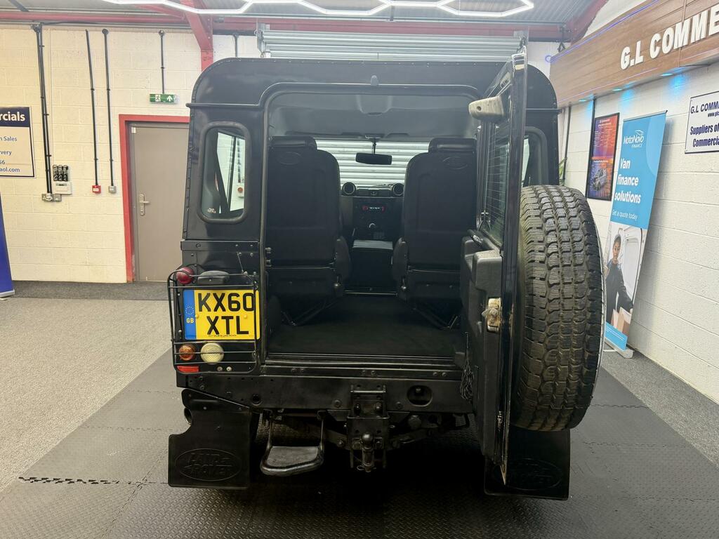Land Rover Defender 90 Xs Black #4
