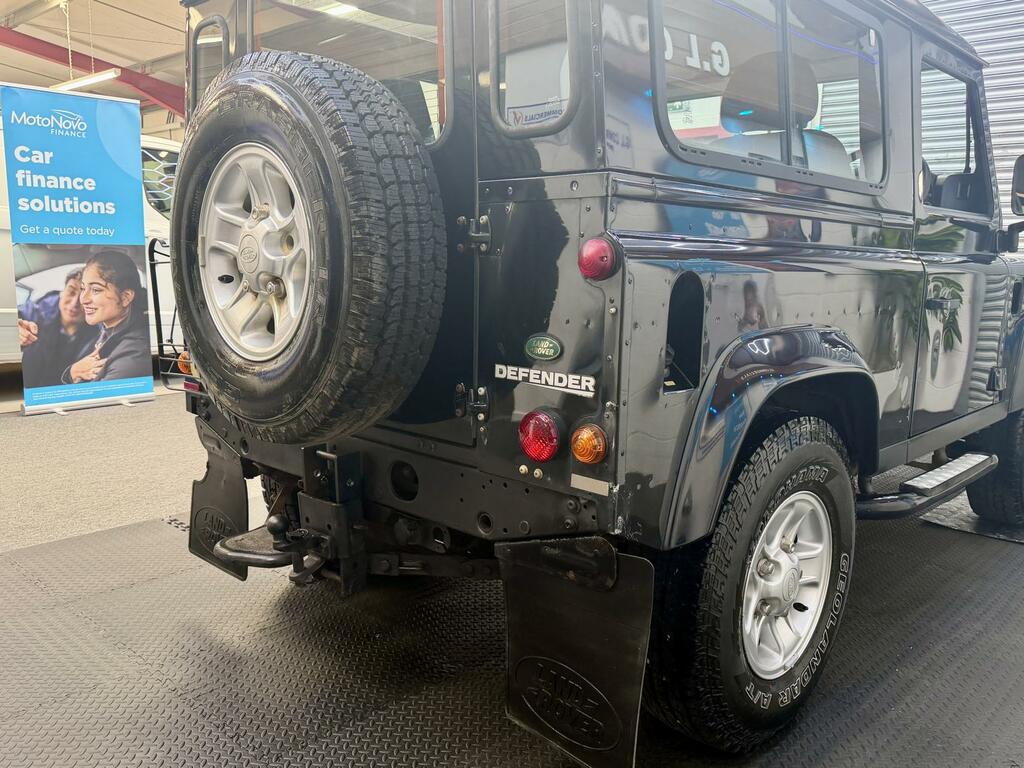 Land Rover Defender 90 Xs Black #5