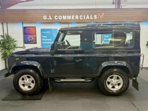 Land Rover Defender 2.4 Tdci Xs Black