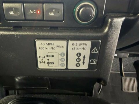 Land Rover Defender 110 Xs Station Wagon Green #34