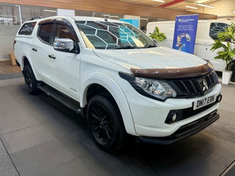 Mitsubishi L200 2.4 Di-d Dc White #5