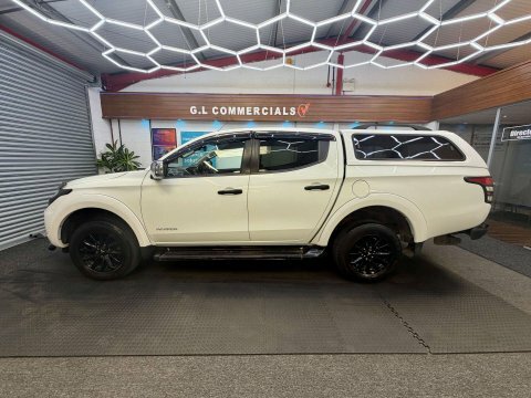 Mitsubishi L200 2.4 Di-d Dc White #2
