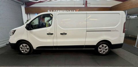 Renault Trafic 2.0 Dci Blue White