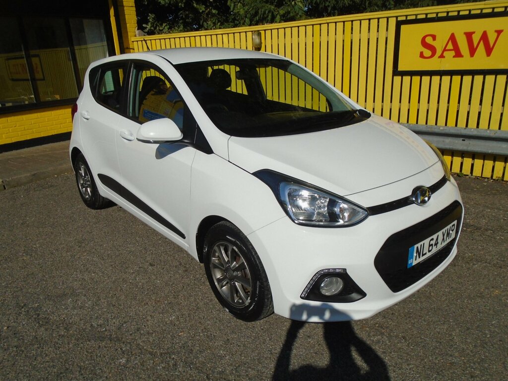 Hyundai I10 1.0 Premium Hatchback Euro 5 66 White