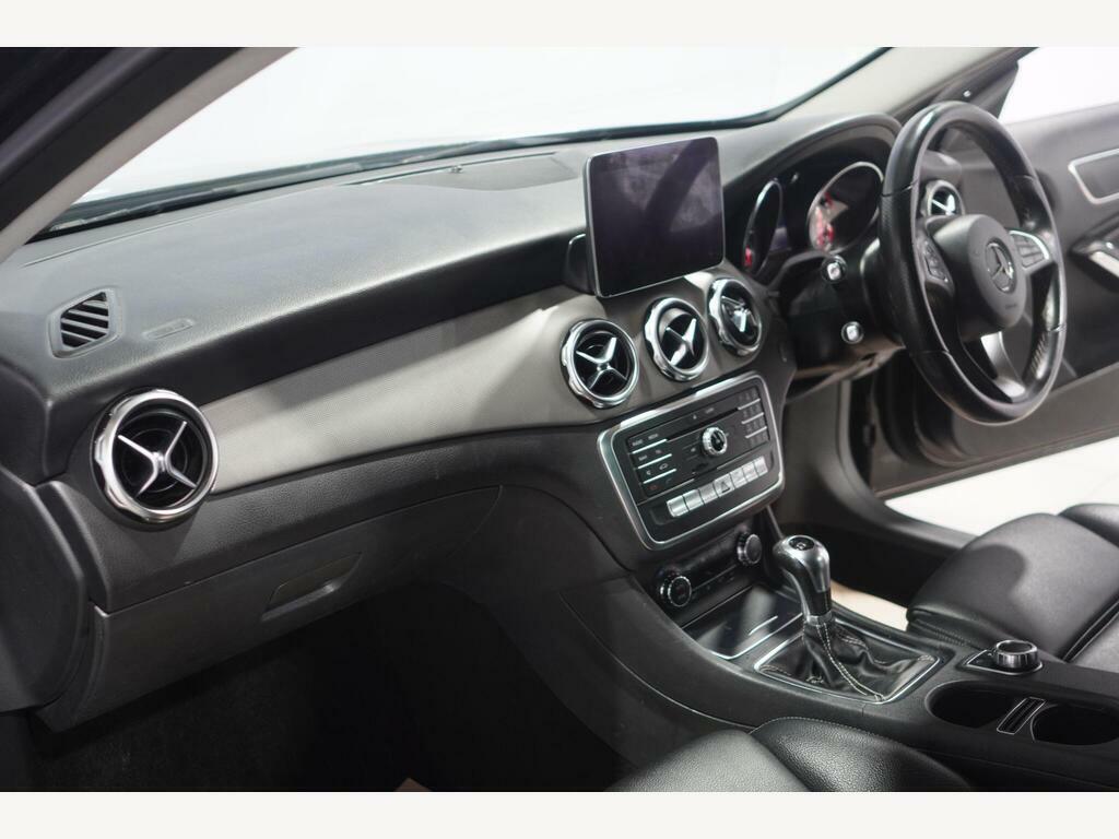 Mercedes-Benz GLA Class Gla 220 D 4Matic Sport Premium Grey #13