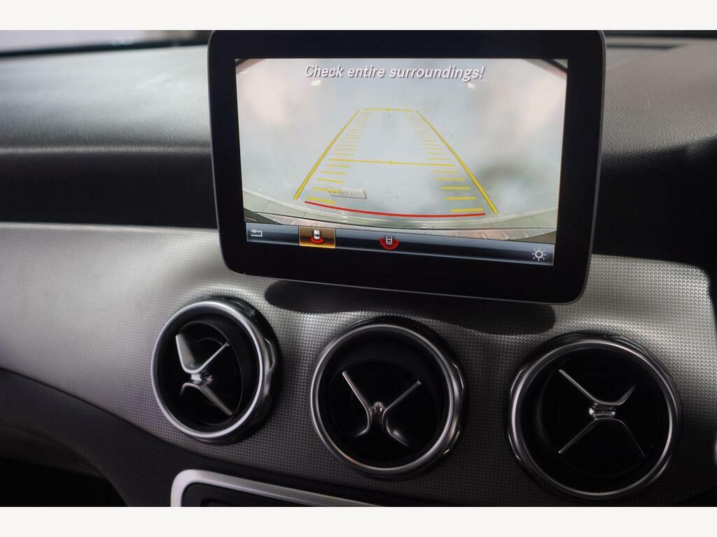 Mercedes-Benz GLA Class Gla 220 D 4Matic Sport Premium Grey #16