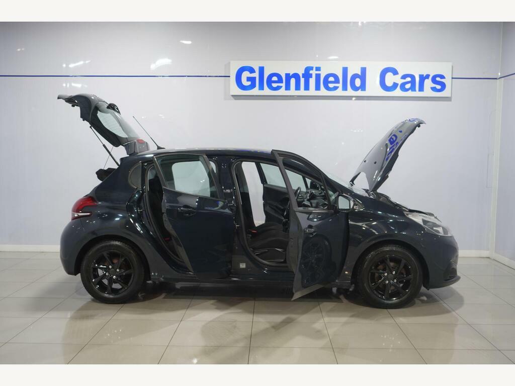 Peugeot 208 1.2L Puretech 82 5-Speed White #23
