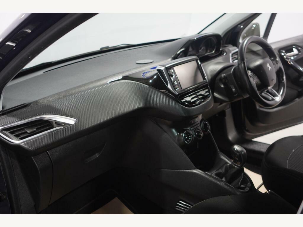 Peugeot 208 1.2L Puretech 82 5-Speed White #13