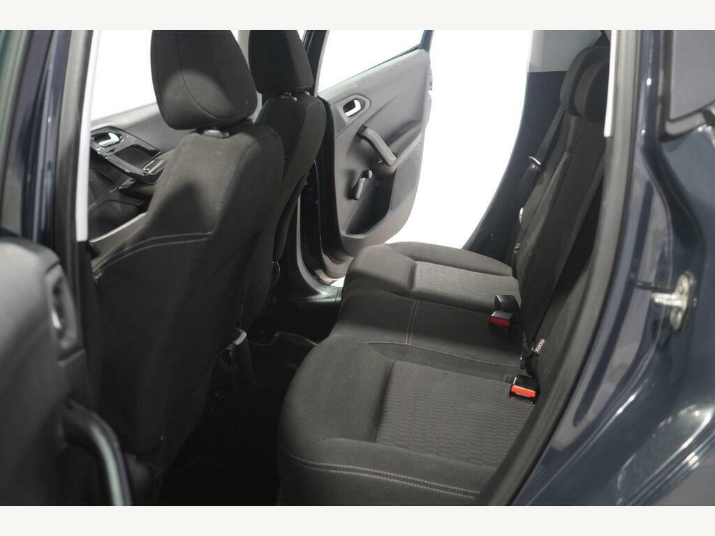 Peugeot 208 1.2L Puretech 82 5-Speed White #9