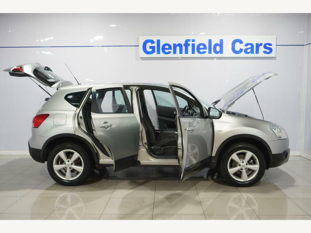 Nissan Qashqai 1.6 Visia 2Wd Black #23
