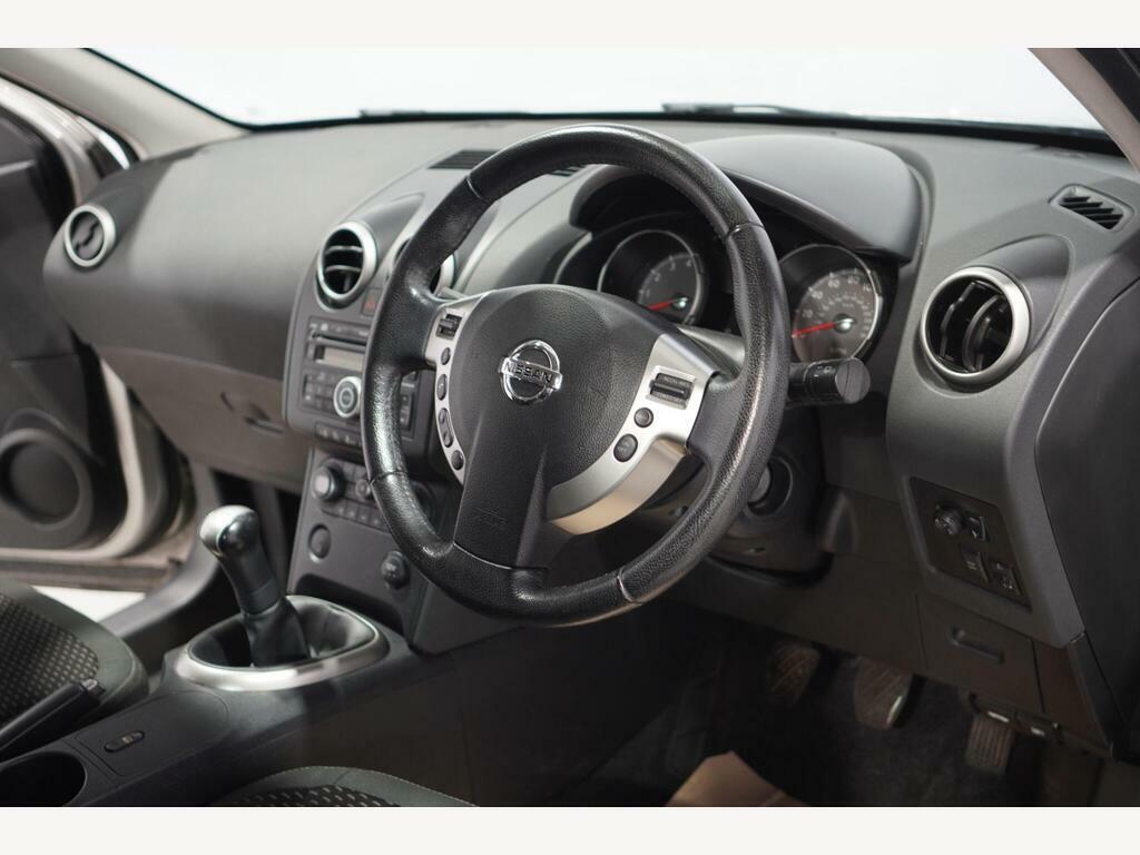 Nissan Qashqai 1.6 Visia 2Wd Black #11