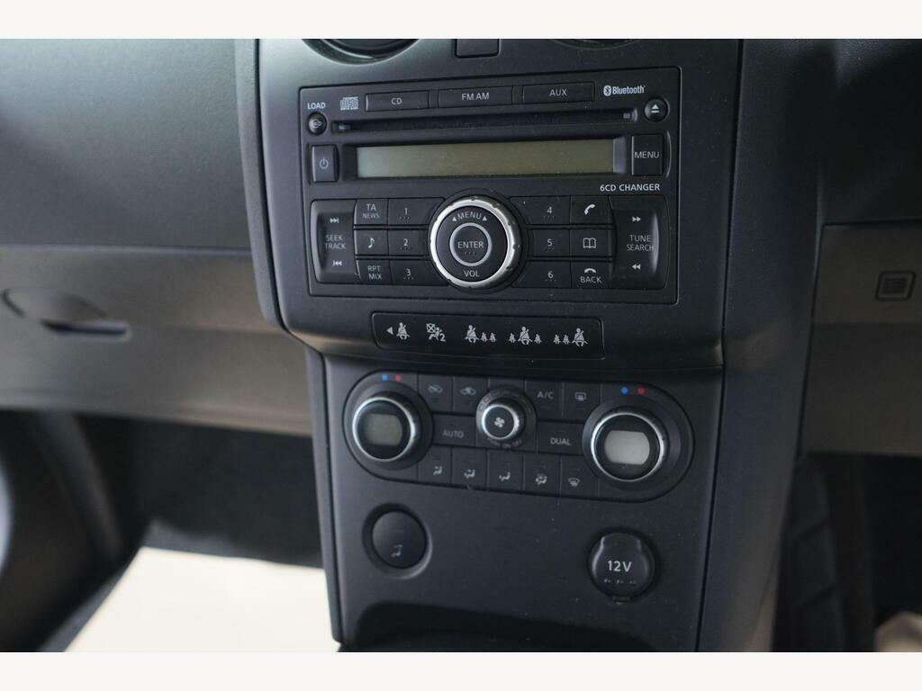 Nissan Qashqai 1.6 Visia 2Wd Black #16