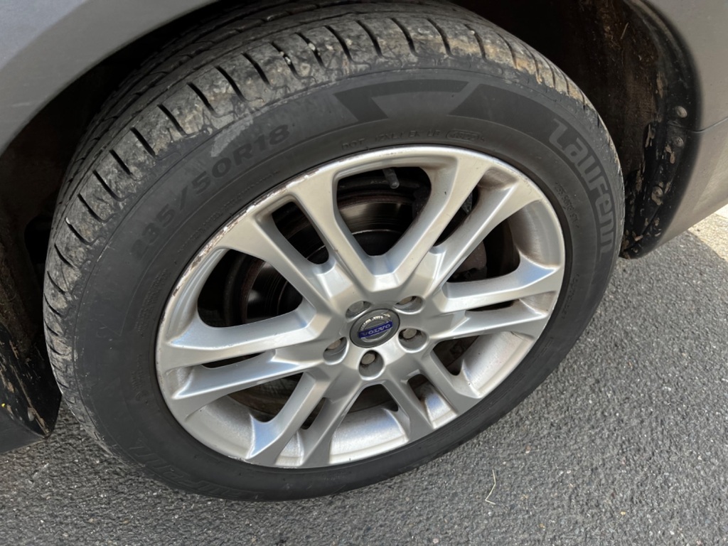 Volvo XC70 2014 2.4L D5 Se Lux Nav Awd 212 Bhp Silver #17