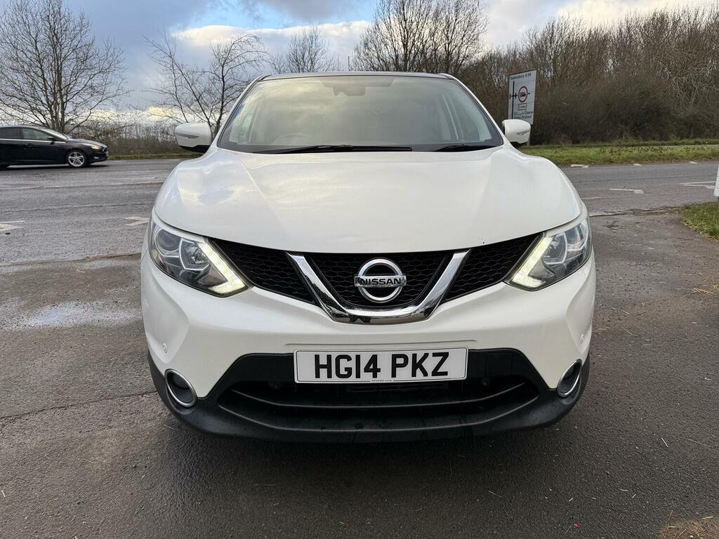 Nissan Qashqai Suv 1.6 Dci Acenta Premium 2014 White #3