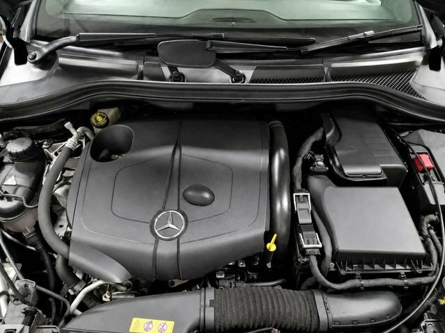 Mercedes-Benz B Class 2.1 B200d Amg Line Red #3