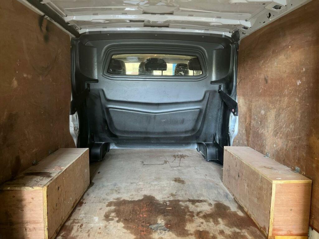 Vauxhall Vivaro Cdti 2900 Biturbo L2 Ecotec Sportive Crewcab #18