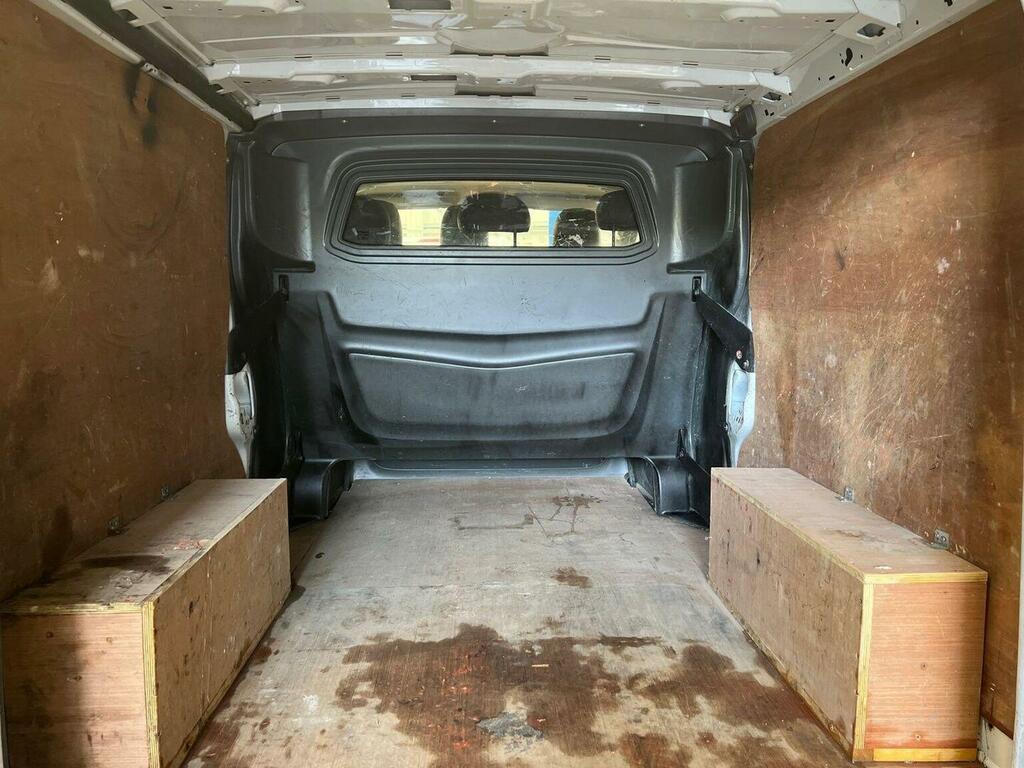 Vauxhall Vivaro Cdti 2900 Biturbo L2 Ecotec Sportive Crewcab #19
