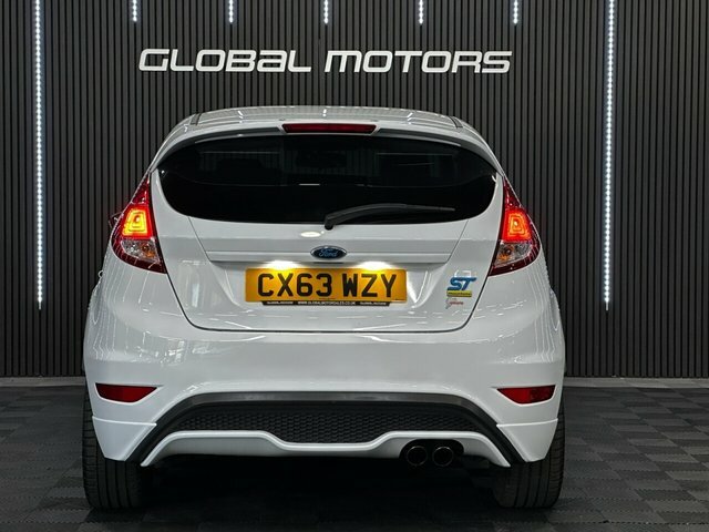 Ford Fiesta 2014 1.6T Ecoboost St-2 Hatchback Manua White #4