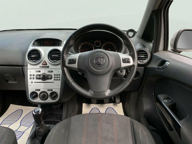 Vauxhall Corsa 1.2I Ecoflex 16V Exclusiv Easytronic Black #3