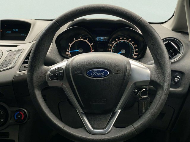 Ford Fiesta Ford Fiesta 1.0 Fiesta Titanium X Silver #36