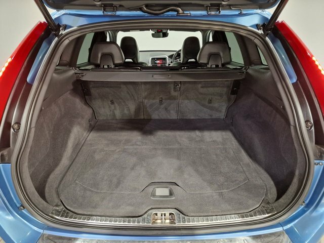 Volvo XC60 2.0 D4 R Design Lux Nav Suv 190 Black #21