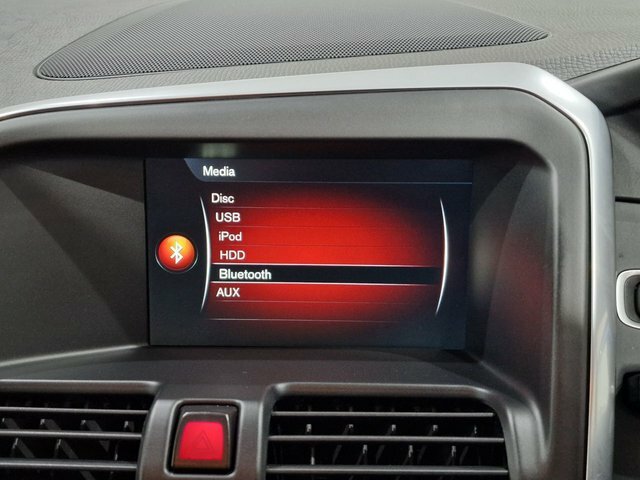 Volvo XC60 2.0 D4 R Design Lux Nav Suv 190 Black #40