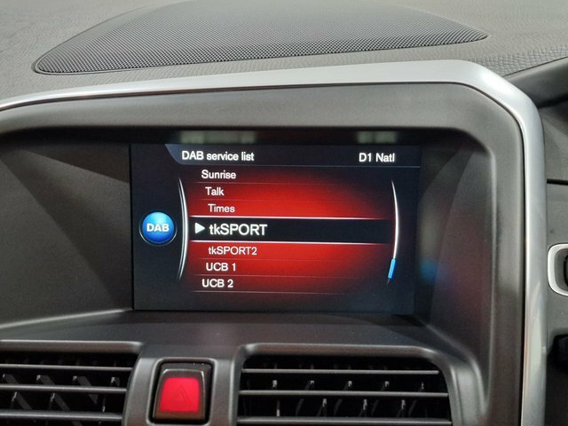 Volvo XC60 2.0 D4 R Design Lux Nav Suv 190 Black #39