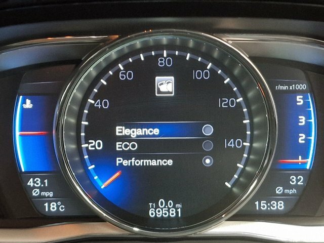 Volvo XC60 2.0 D4 R Design Lux Nav Suv 190 Black #65