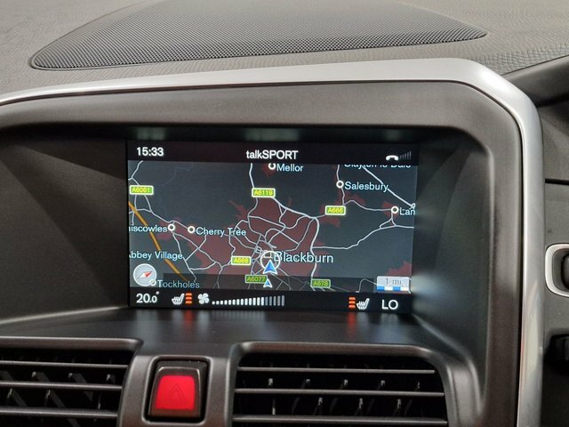 Volvo XC60 2.0 D4 R Design Lux Nav Suv 190 Black #33