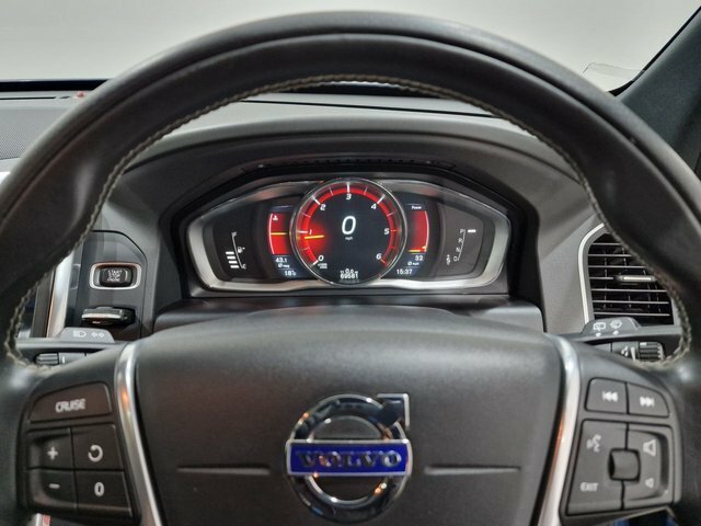 Volvo XC60 2.0 D4 R Design Lux Nav Suv 190 Black #62