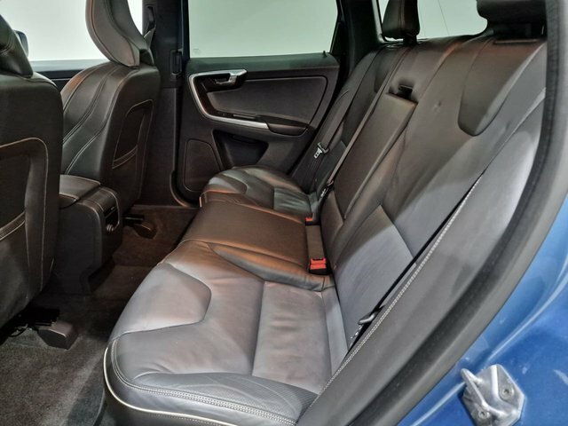 Volvo XC60 2.0 D4 R Design Lux Nav Suv 190 Black #18