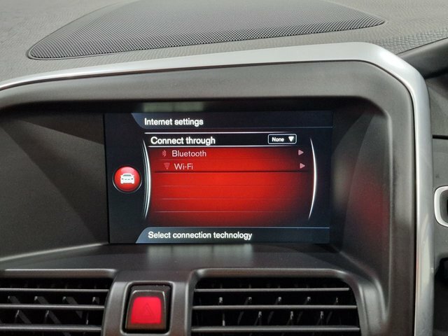 Volvo XC60 2.0 D4 R Design Lux Nav Suv 190 Black #51
