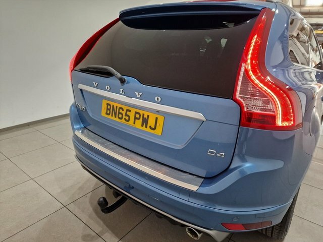 Volvo XC60 2.0 D4 R Design Lux Nav Suv 190 Black #81