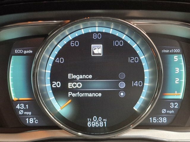 Volvo XC60 2.0 D4 R Design Lux Nav Suv 190 Black #66