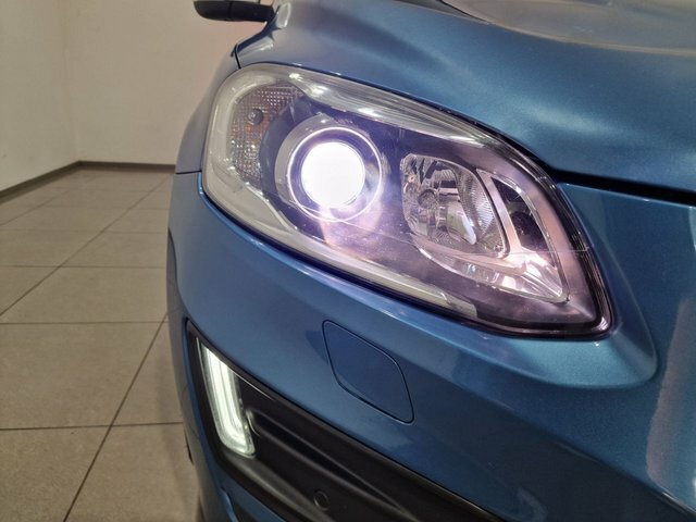 Volvo XC60 2.0 D4 R Design Lux Nav Suv 190 Black #87