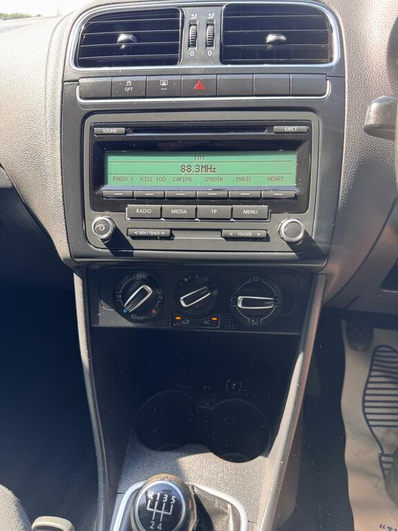 Volkswagen Polo 2011 1.2 Match Hatchback Euro 5 White #47