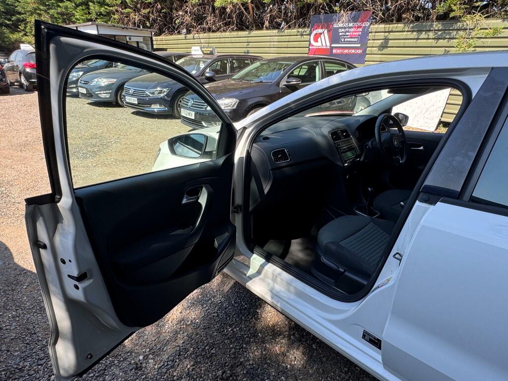 Volkswagen Polo 2011 1.2 Match Hatchback Euro 5 White #35